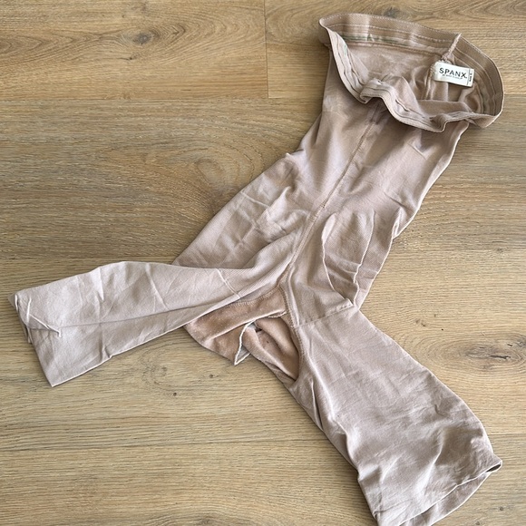 💐SPANX Women's Higher Power Shorts. - Picture 5 of 5